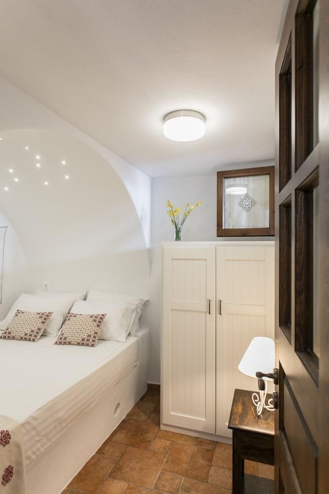 Traditional Inn Pirethron Aperathos Экстерьер фото